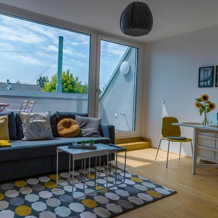 Maureen Lovely 2 Bedroom Unit With Community Pool Vienna Exterior photo